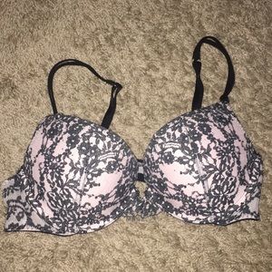 Victoria’s Secret 34B Very Sexy Bombshell Bra